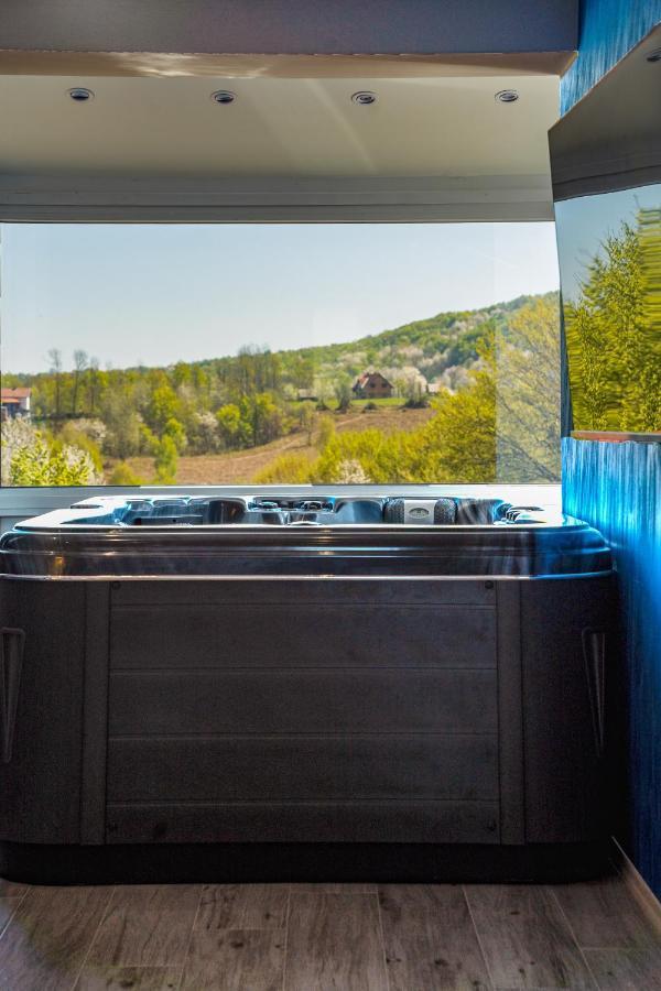 Deluxe Apartments Franjkovic Selište Drežničko Exterior foto