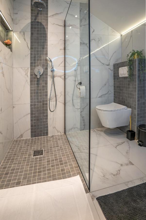 Deluxe Apartments Franjkovic Selište Drežničko Exterior foto