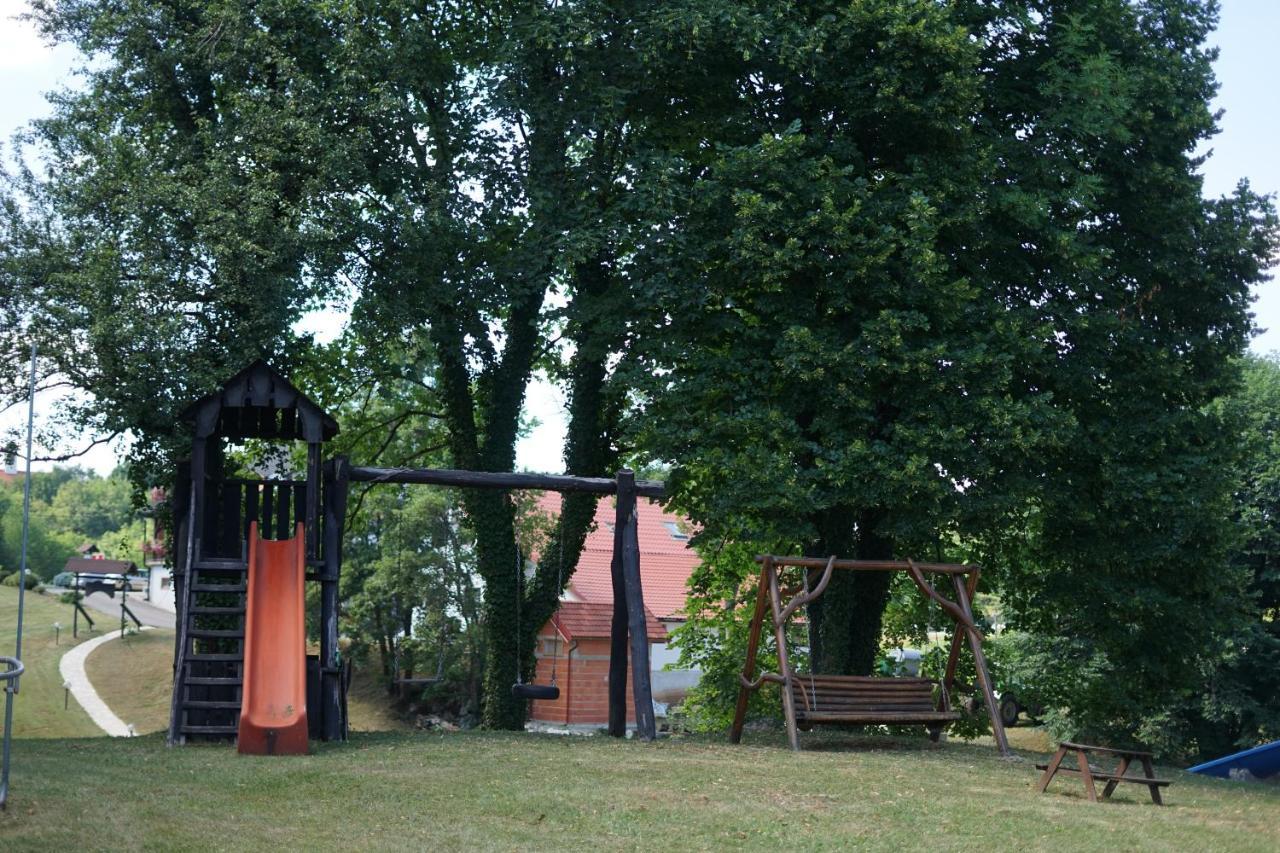 Deluxe Apartments Franjkovic Selište Drežničko Exterior foto