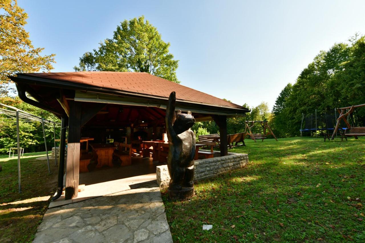 Deluxe Apartments Franjkovic Selište Drežničko Exterior foto