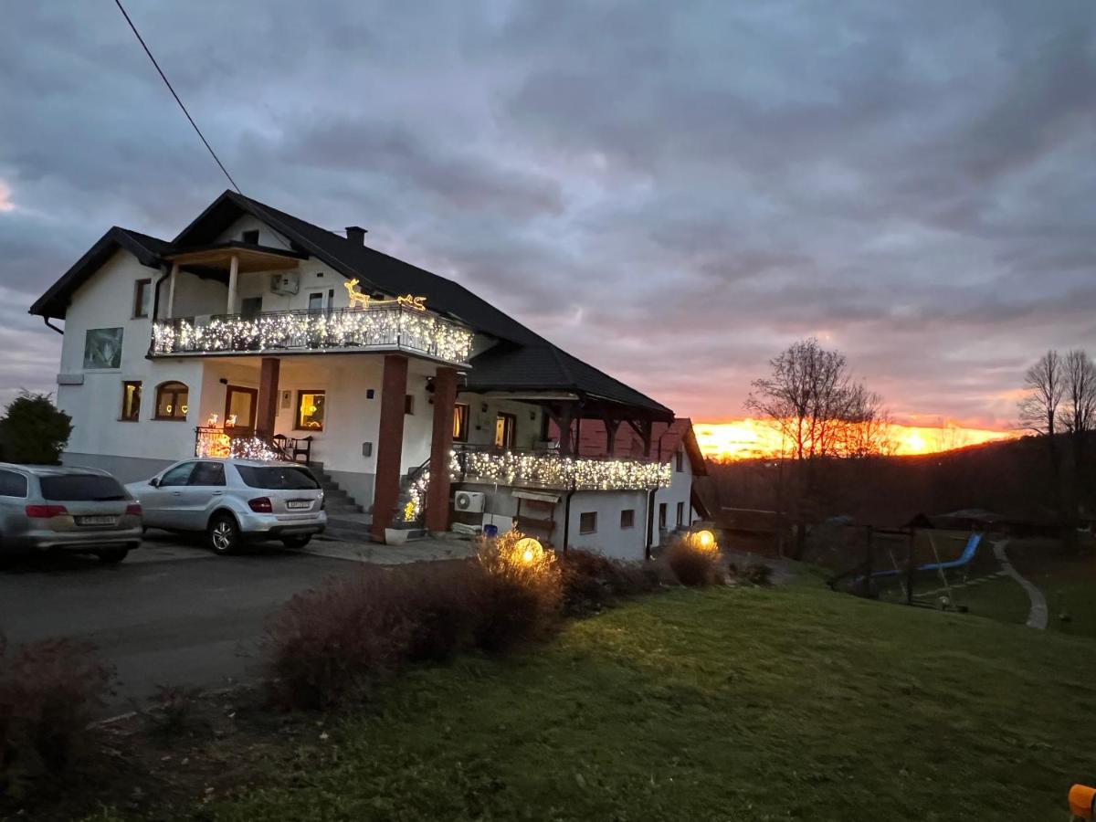Deluxe Apartments Franjkovic Selište Drežničko Exterior foto